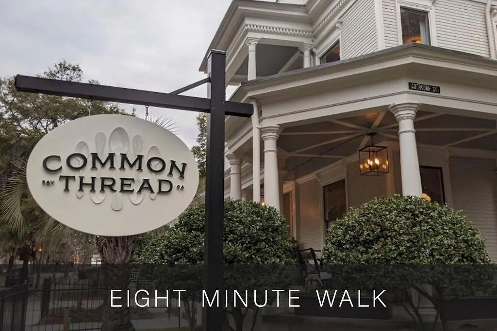 Intimate Library Studio - Minutes To Forsyth Park Savannah